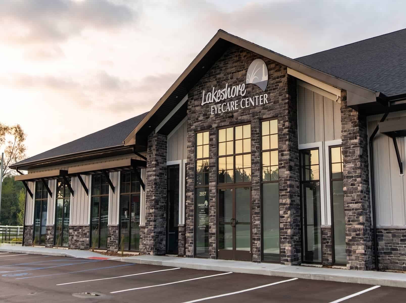 Lakeshore Eye Surgery Centre, Chicago