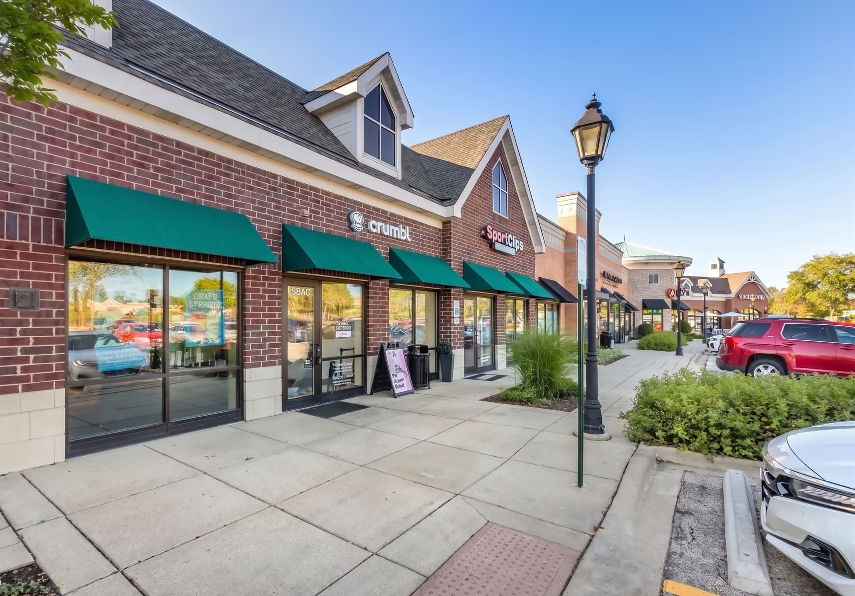 Willow Festival Shopping Mall