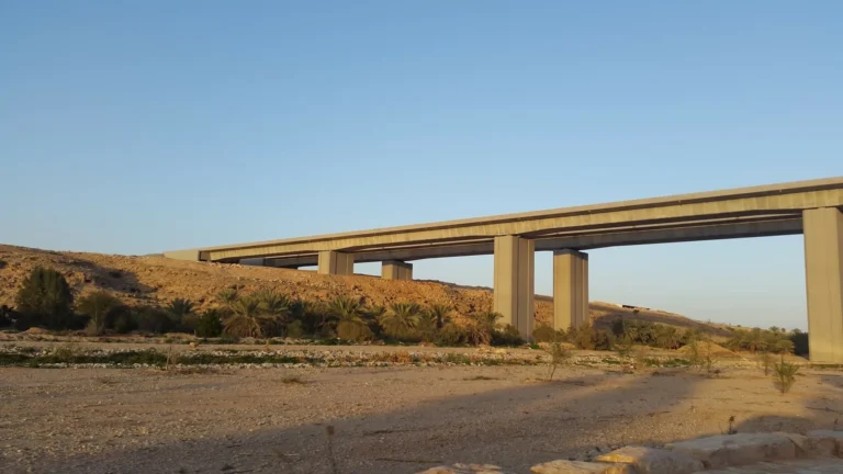 Bridge Over Wadi Hanifa (al - Riyadh Al - Hayer Roadway